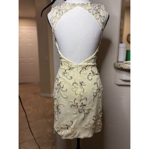LUCCI LU Ivory Lace Sequin Jewel Mini Dress Size 2 MSRP $299 - Picture 2 of 10